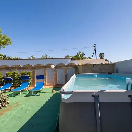 Sirena In Luxury With Shared Pool Torre Lapillo