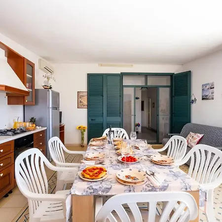 Casa vacanze Sirena In Luxury With Shared Pool