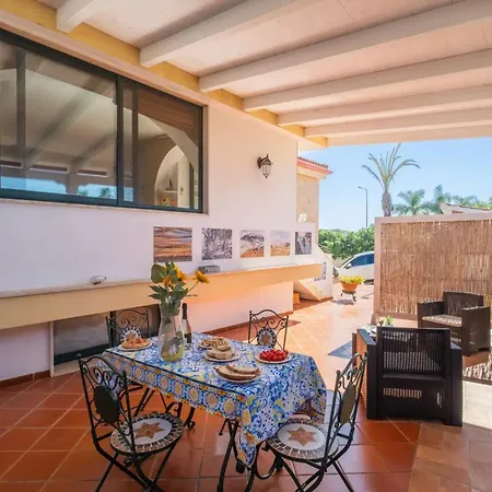 Casa vacanze Sirena In Luxury With Shared Pool *