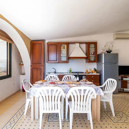 Sirena In Luxury With Shared Pool Casa vacanze