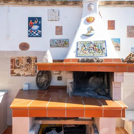 Casa vacanze Sirena In Luxury With Shared Pool Torre Lapillo