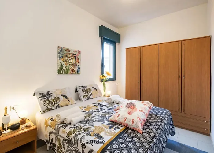 Sirena In Luxury With Shared Pool Torre Lapillo